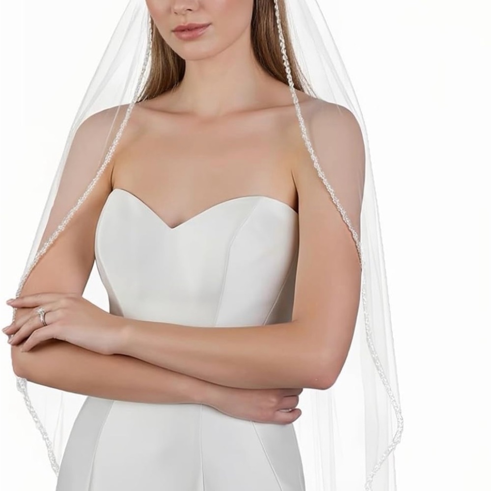 Elegant White Bridal Veil